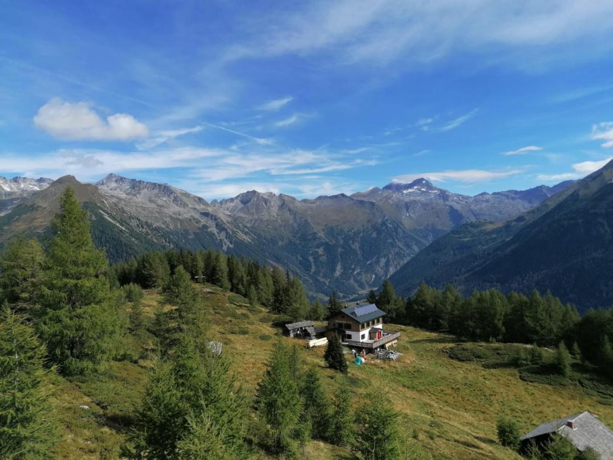 Bergaufe Chalets Mallnitz " Cards Inclusive" ภายนอก รูปภาพ