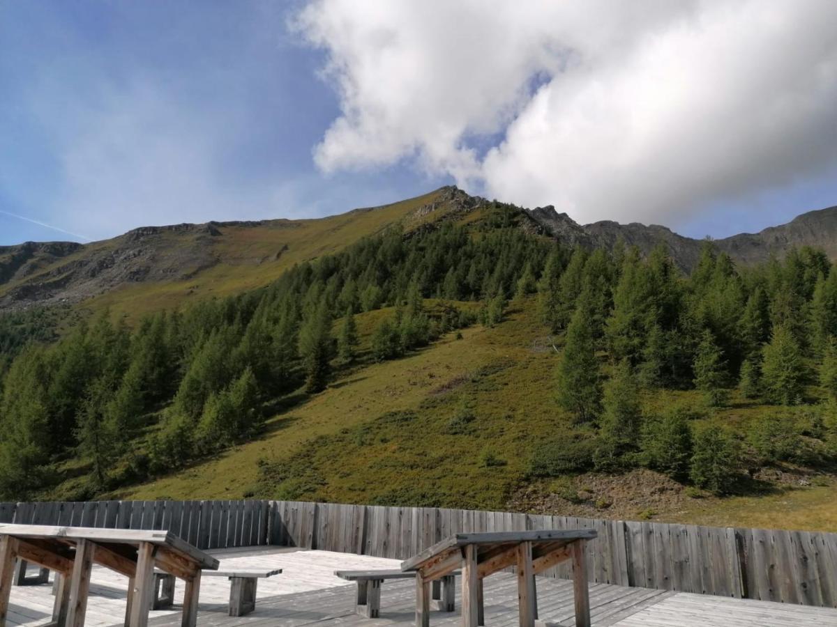 Bergaufe Chalets Mallnitz " Cards Inclusive" ภายนอก รูปภาพ